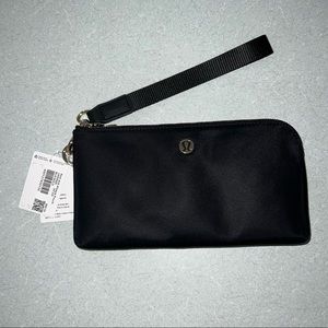 NWT Lululemon Now and always pouch black